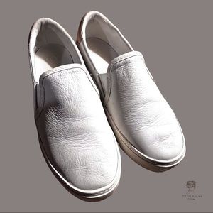 ugg cahlvan white